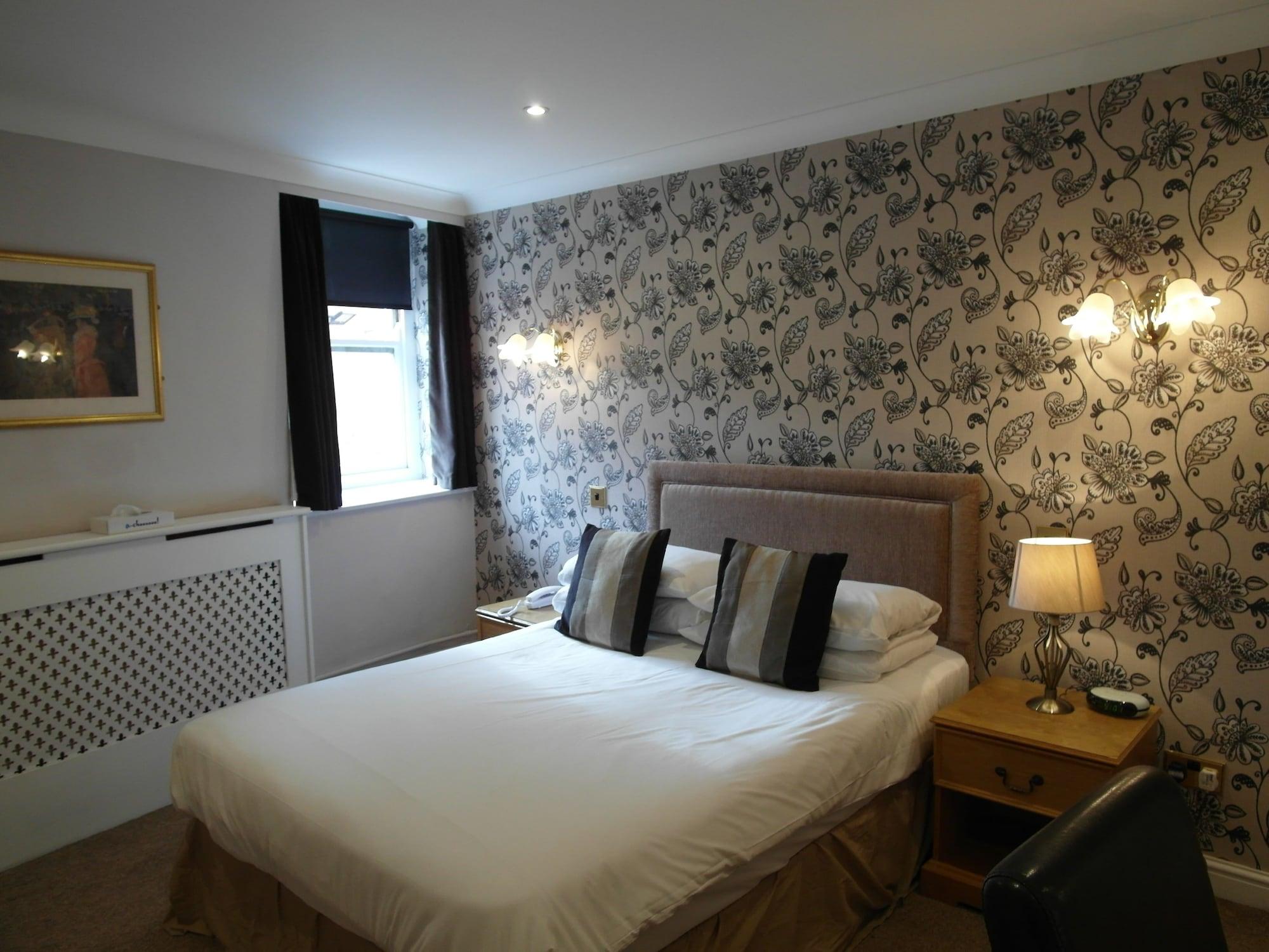 Best Western The George Hotel, Swaffham Exterior photo