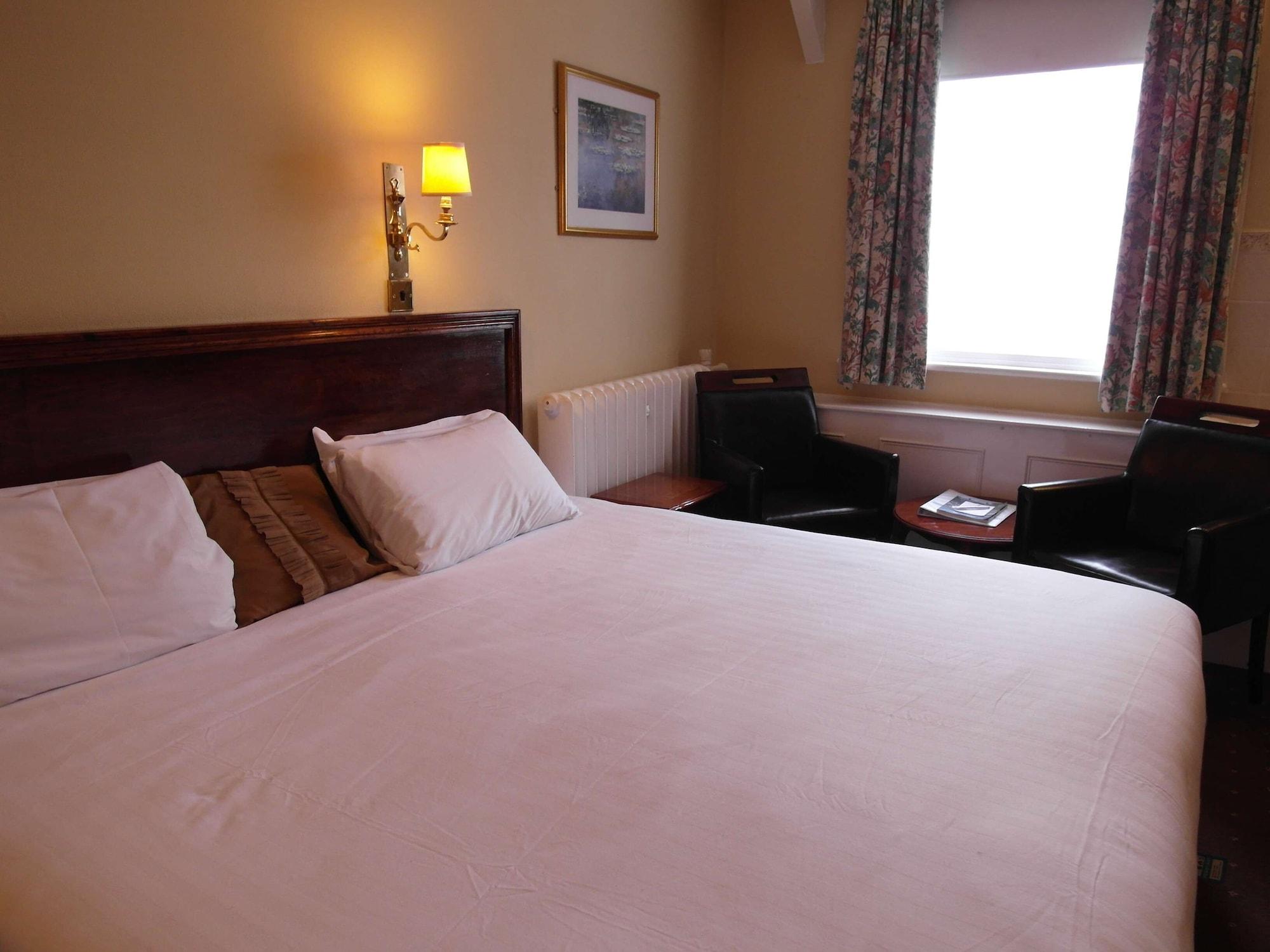 Best Western The George Hotel, Swaffham Exterior photo