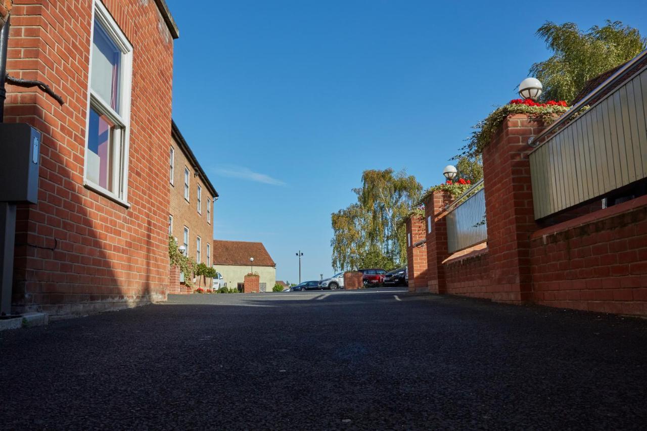 Best Western The George Hotel, Swaffham Exterior photo